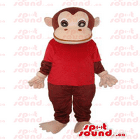 Карикатура сладък кафяв маймунски плюшени петна талисман с червена тениска - маймуна от талисмани